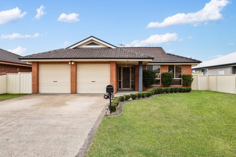 10 Coburn Circuit, METFORD NSW 2323