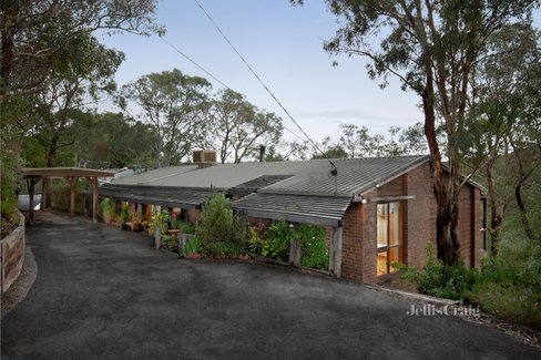 10 Coolaroo Avenue Hurstbridge 3099