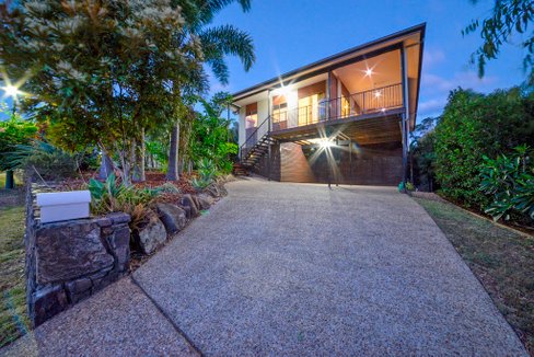 10 Curlew Court, JUBILEE POCKET QLD 4802