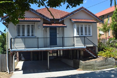 10 Donkin St, NUNDAH QLD 4012