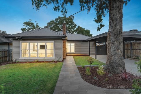 10 Echuca Road Greensborough 3088