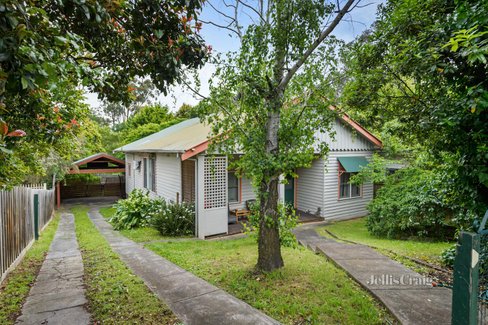 10 Elsa Court Eltham 3095