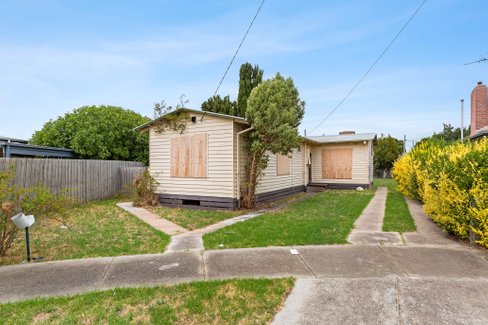 10 Falcon Street Norlane 3214