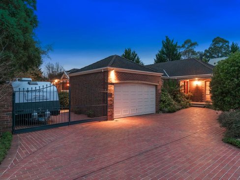 10 Fielden Close Mooroolbark 3138