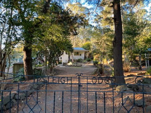 10 Fifth Street  Hepburn Springs 3461