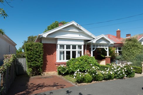 10 Greenlands Avenue, SANDY BAY TAS 7005