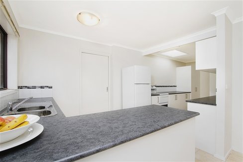 10 Hillview Street, FLORA HILL VIC 3550