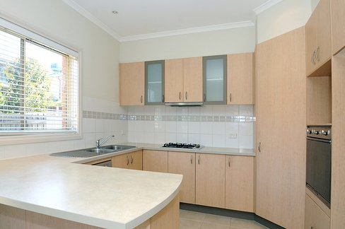 10 Houghton Drive Ferntree Gully 3156