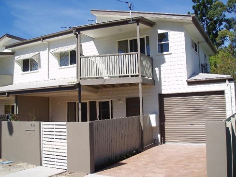 10 Hutchins Street, KEDRON QLD 4031