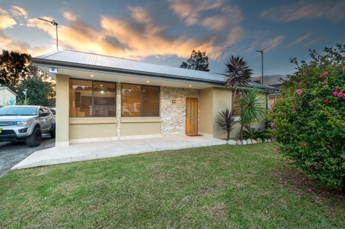 10 Jindalee Avenue, KANAHOOKA NSW 2530