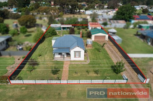 10 Johnson Street, SKIPTON VIC 3361