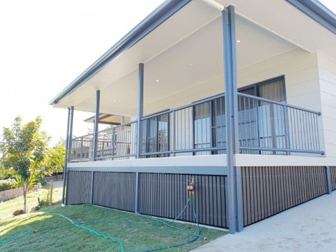 10 Johnswood, CANNONVALE QLD 4802