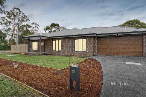 10 Kurrajong Avenue Croydon 3136