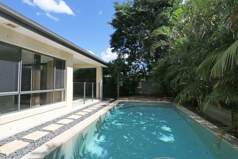 10 Mahogany Place, MOLENDINAR QLD 4214