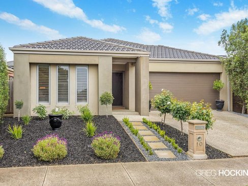 10 Manoora Terrace Point Cook 3030