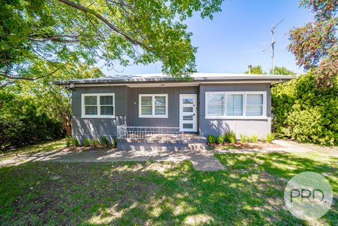 10 Marconi Street, KOORINGAL NSW 2650