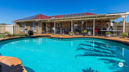 10 MASHIE Place, REDLAND BAY QLD 4165