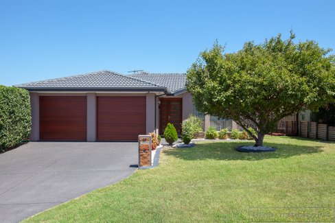 10 Maybush Avenue, THORNTON NSW 2322