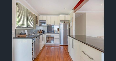 10 McCowan Street, ASHMORE QLD 4214