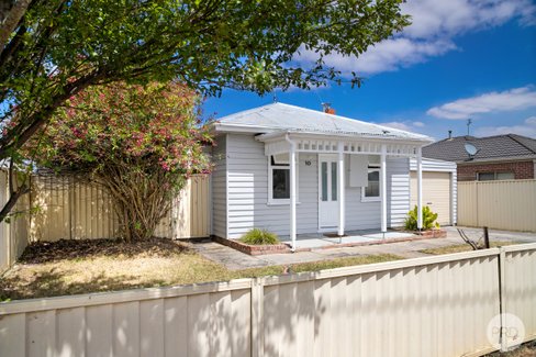 10 Morgan Street, SEBASTOPOL VIC 3356