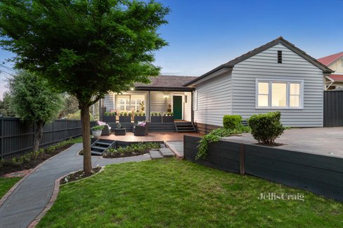 10 Mountain View Road Montmorency 3094