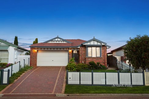 10 Nellie Court Chirnside Park 3116