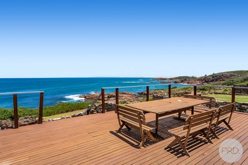 10 Ocean Street, FISHERMANS BAY NSW 2316