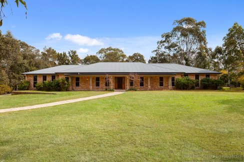 10 Phoenix Road, BLACK HILL NSW 2322