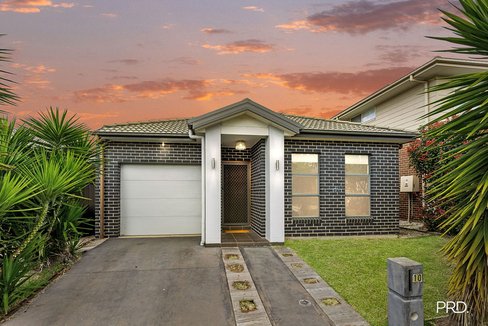 10 Portsmouth Circuit, JORDAN SPRINGS NSW 2747