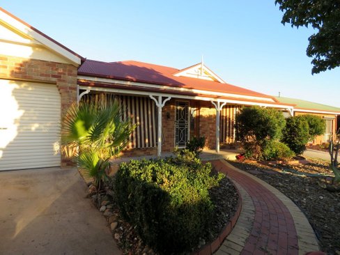 10 Rosemont Court, WODONGA VIC 3690