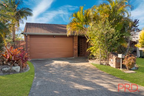 10 Roseville Court, ROBINA QLD 4226
