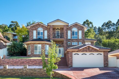 10 Sandalwood Road, FARMBOROUGH HEIGHTS NSW 2526