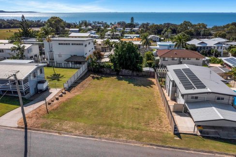 10 Scallop Street, TANNUM SANDS QLD 4680