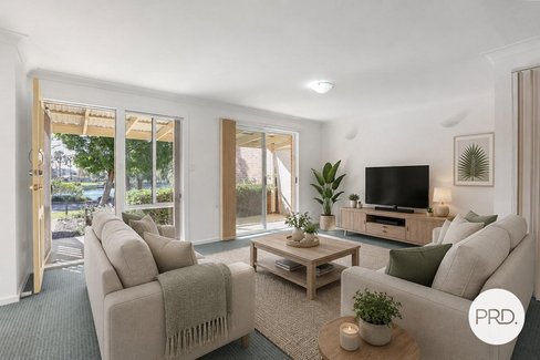 10 Stanthorpe Drive, KANAHOOKA NSW 2530