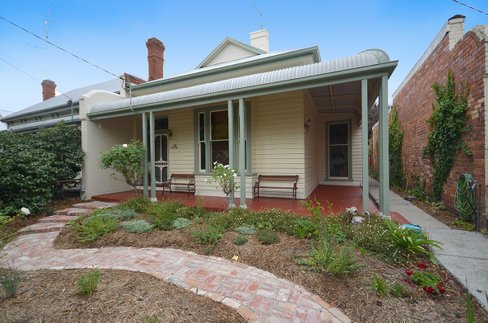 10 Talbot Street North Ballarat Central 3350