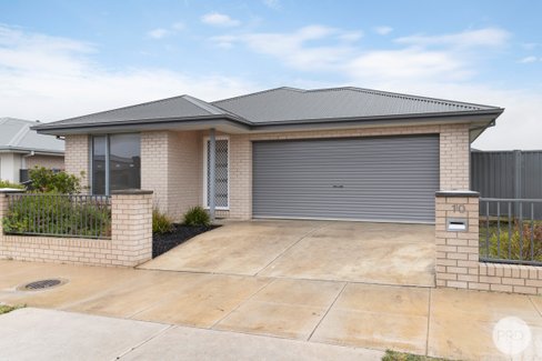 10 Tunbridge Street, LUCAS VIC 3350