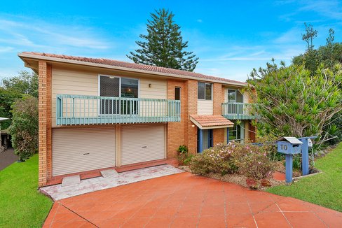 10 Unique Close, CAMDEN HEAD NSW 2443