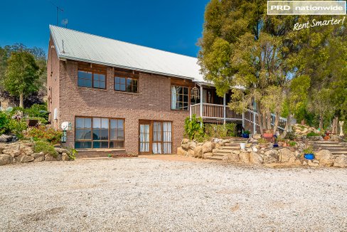 10 Wagga Wagga Street, OURA NSW 2650