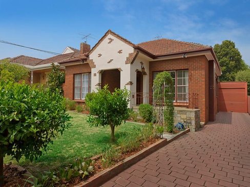 10 Wallace Road Burwood 3125