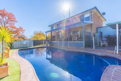 10 Woodburn Way, TAMWORTH NSW 2340