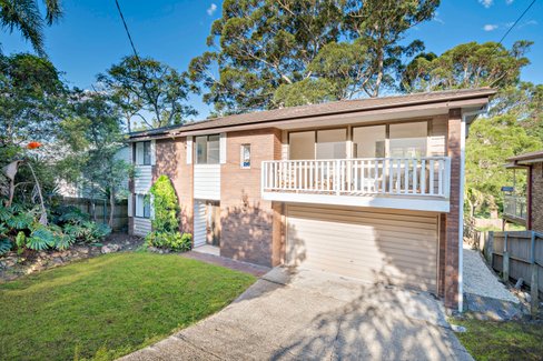 10 Yoolarai Crescent, NELSON BAY NSW 2315