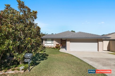 100 Pearce Drive, COFFS HARBOUR NSW 2450