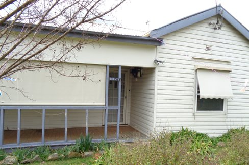 100 Russell Street, TUMUT NSW 2720