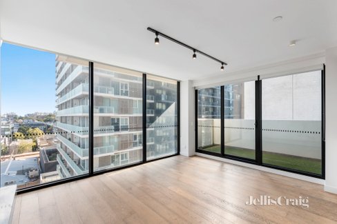 1001/2 Claremont St  South Yarra 3141