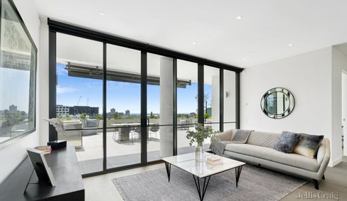 1006/145 Queensberry Street Carlton 3053