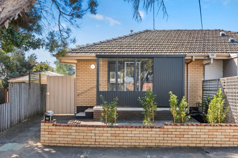 10/1-4 Howe Court Geelong West 3218