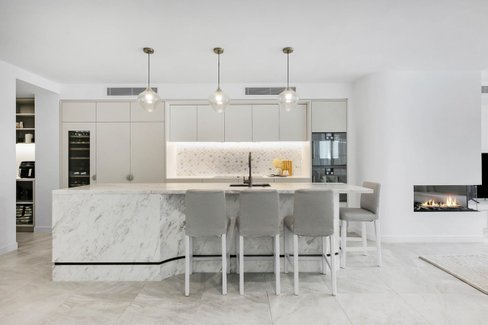 101/112 The Esplanade, Burleigh Heads QLD 4220