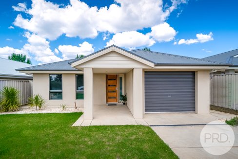 10/124 Mima Street, GLENFIELD PARK NSW 2650