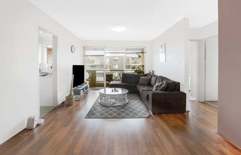 10/13-17 Moani Avenue, GYMEA NSW 2227