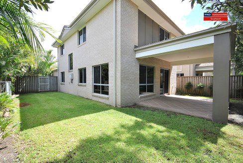 10/16-18 Geoff Wolter Drive West, MOLENDINAR QLD 4214